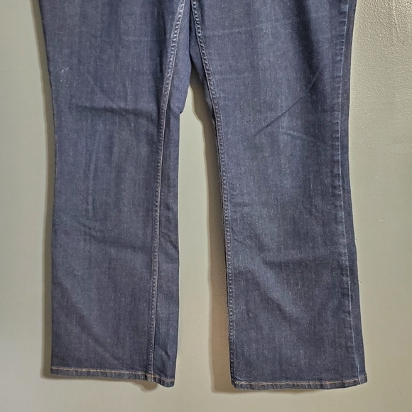 Duluth Trading Co Womens Jeans Bootcut Dark Wash Size 14 x 29 - Picture 3 of 6